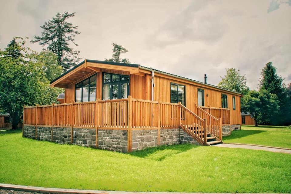 Skyline Lodge Loch Lomond Castle Lodges Balloch Ngoại thất bức ảnh